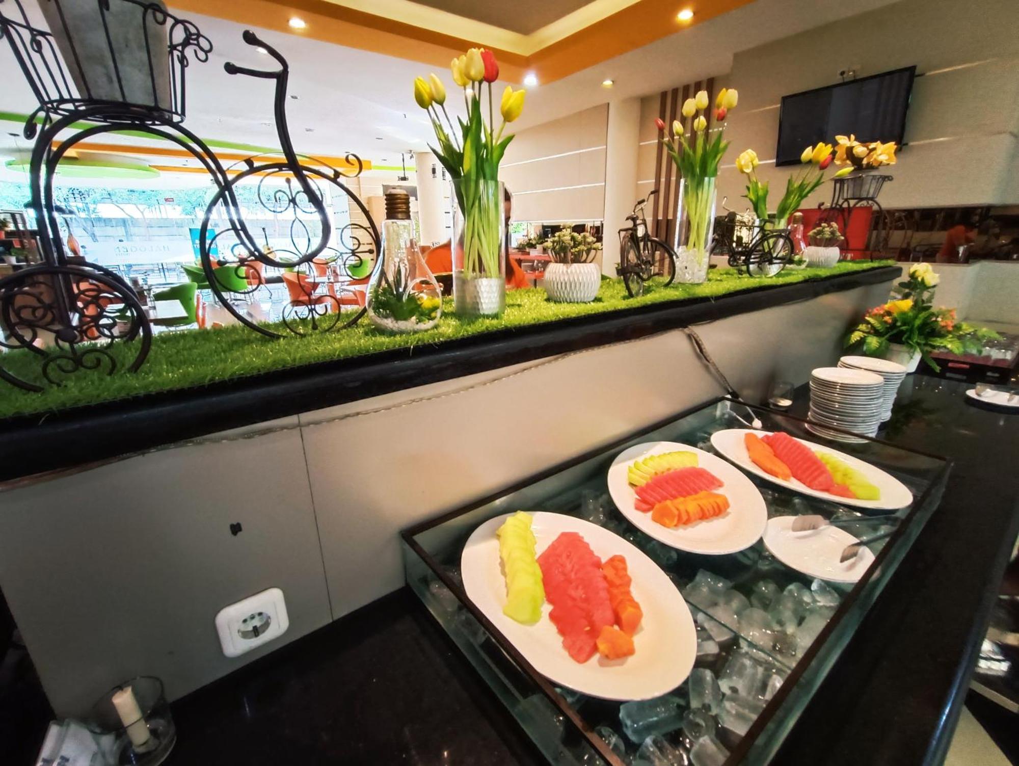 โรงแรมฮาโลเจน ซิโดอาร์โจ ภายนอก รูปภาพ