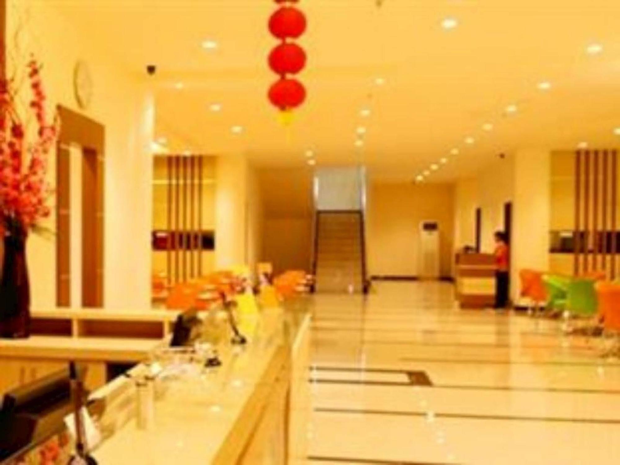 โรงแรมฮาโลเจน ซิโดอาร์โจ ภายนอก รูปภาพ